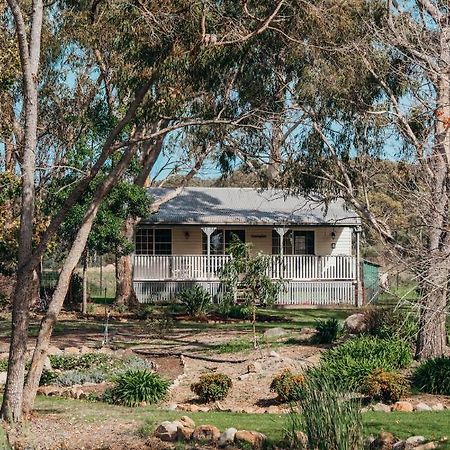 Granite Gardens Cottages & Lake Retreat Stanthorpe Εξωτερικό φωτογραφία