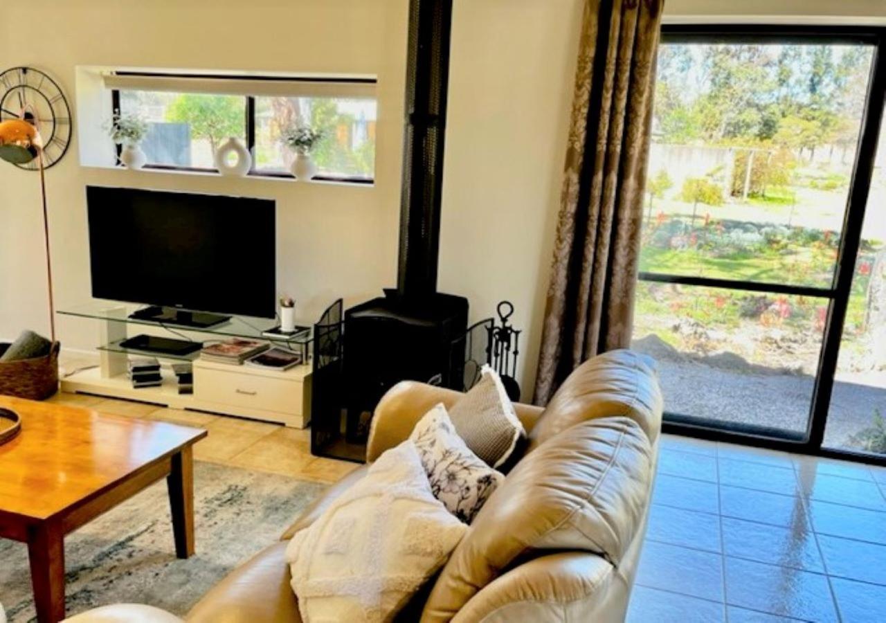Granite Gardens Cottages & Lake Retreat Stanthorpe Εξωτερικό φωτογραφία