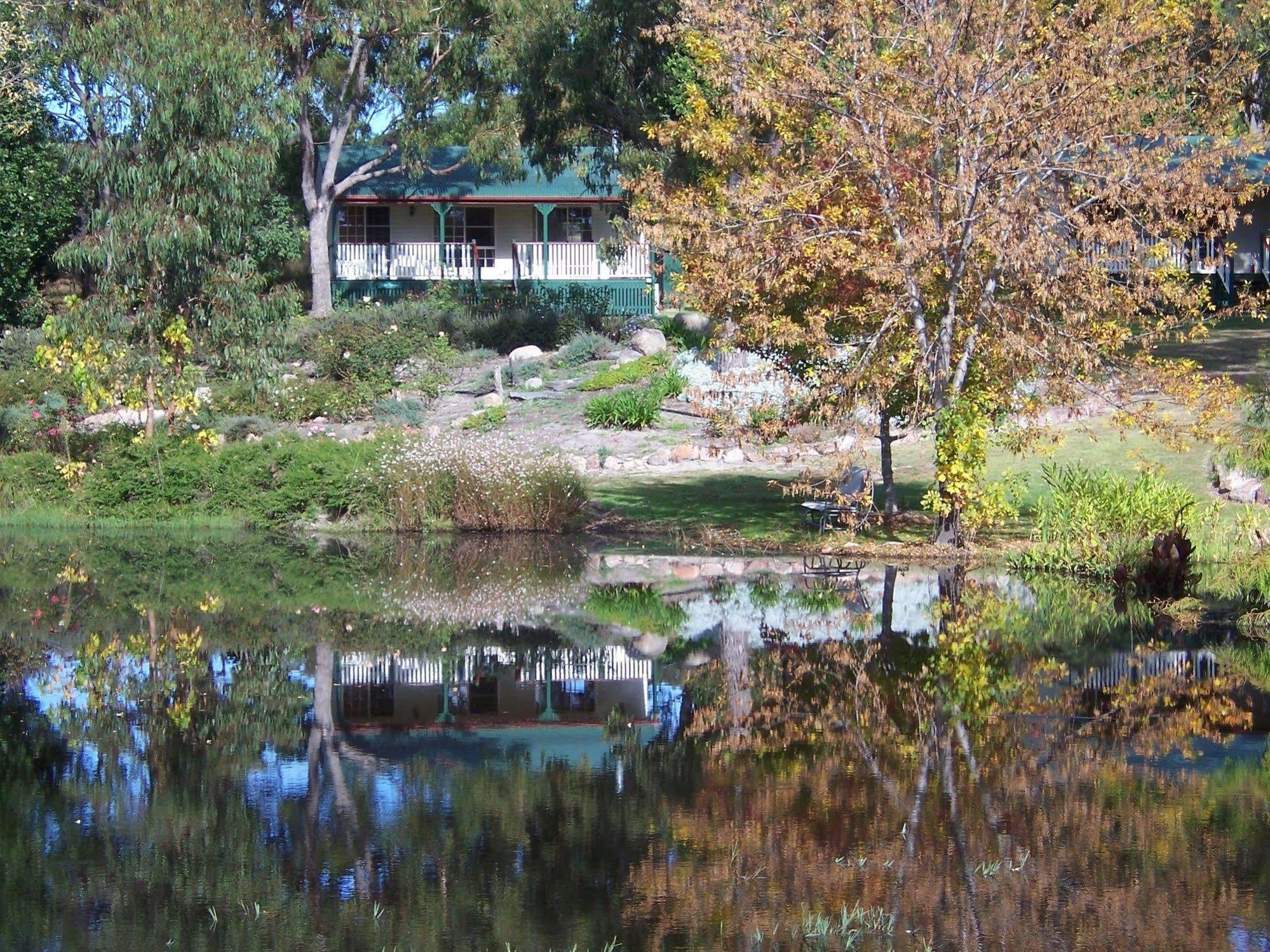 Granite Gardens Cottages & Lake Retreat Stanthorpe Εξωτερικό φωτογραφία